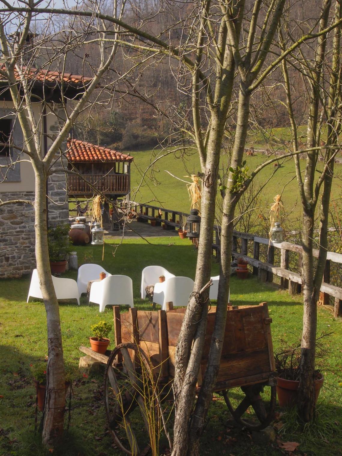 Casona De El Castaniu Hotel Serrapio Eksteriør billede