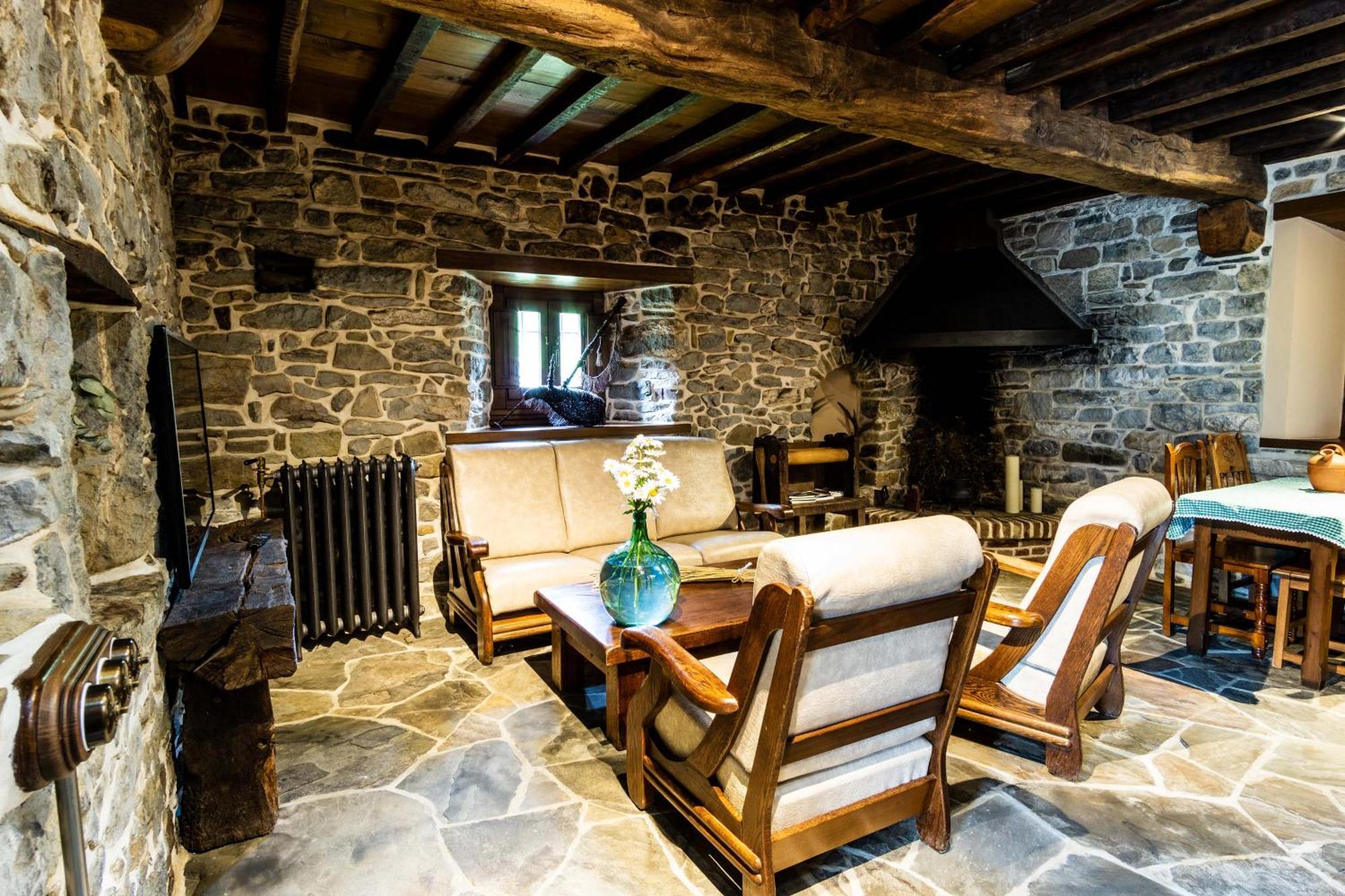 Casona De El Castaniu Hotel Serrapio Eksteriør billede
