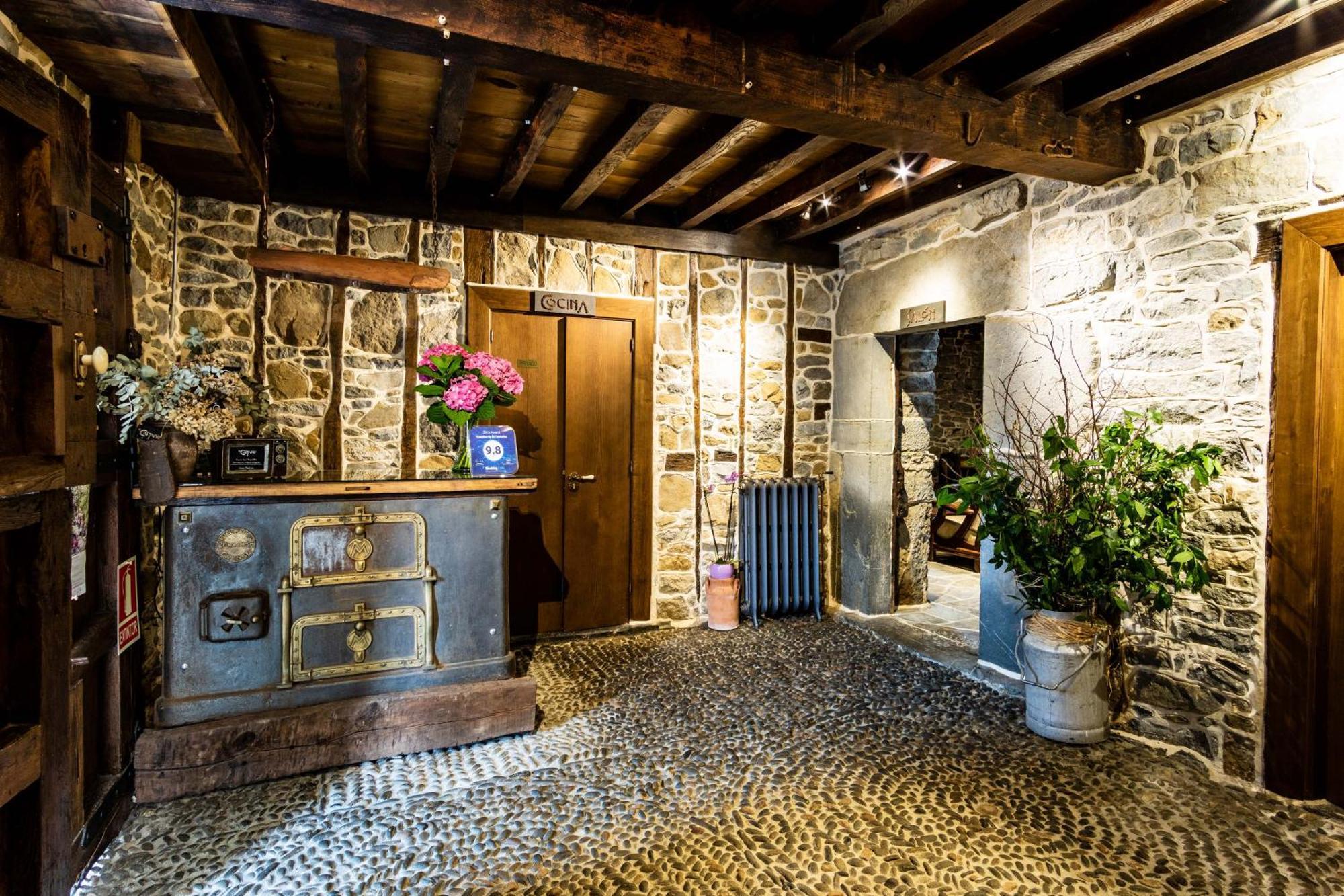 Casona De El Castaniu Hotel Serrapio Eksteriør billede