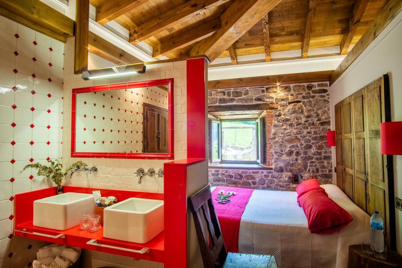Casona De El Castaniu Hotel Serrapio Eksteriør billede