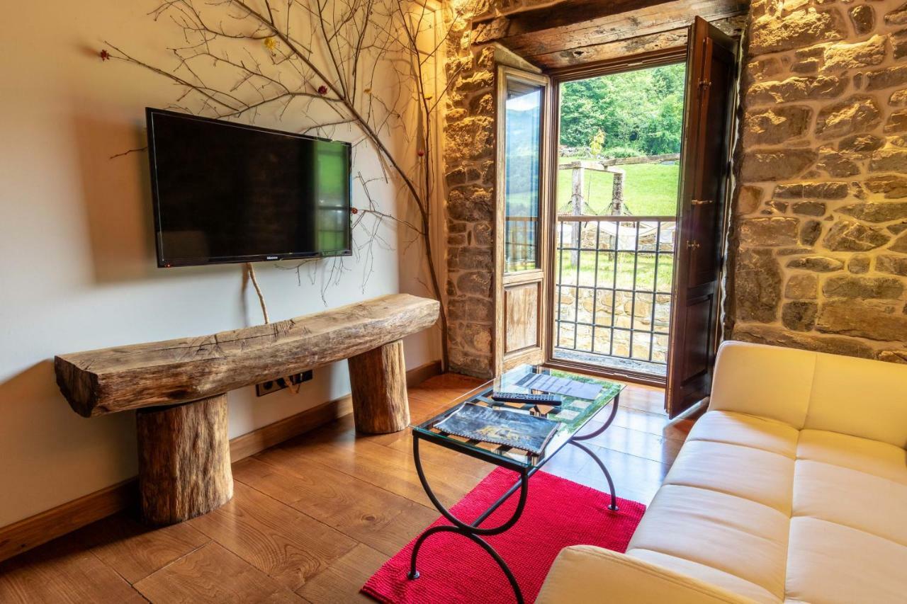 Casona De El Castaniu Hotel Serrapio Eksteriør billede