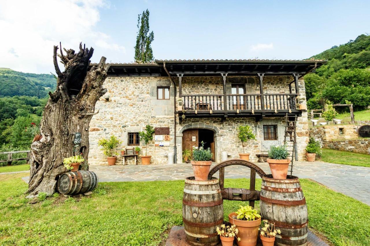 Casona De El Castaniu Hotel Serrapio Eksteriør billede