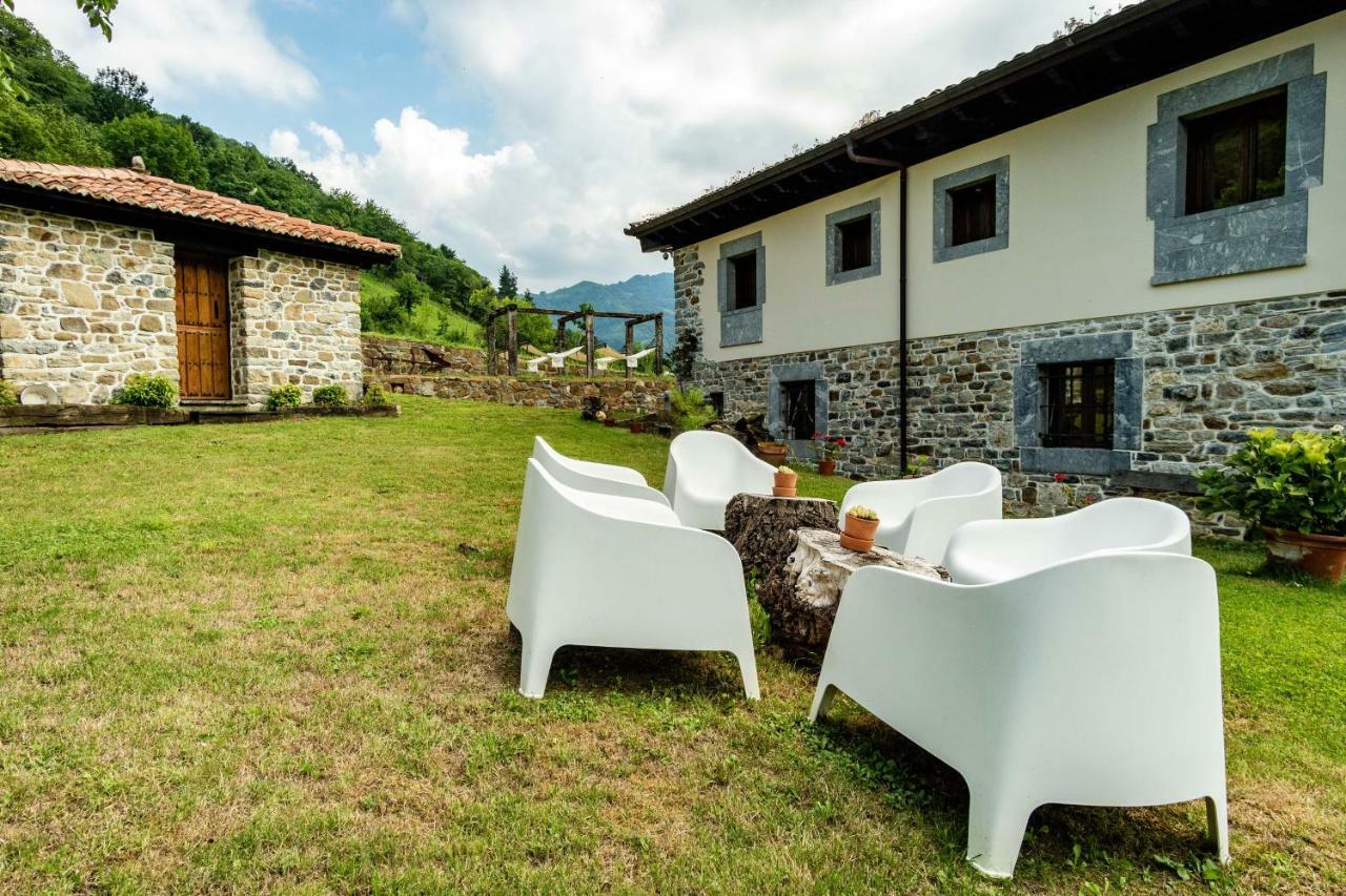 Casona De El Castaniu Hotel Serrapio Eksteriør billede